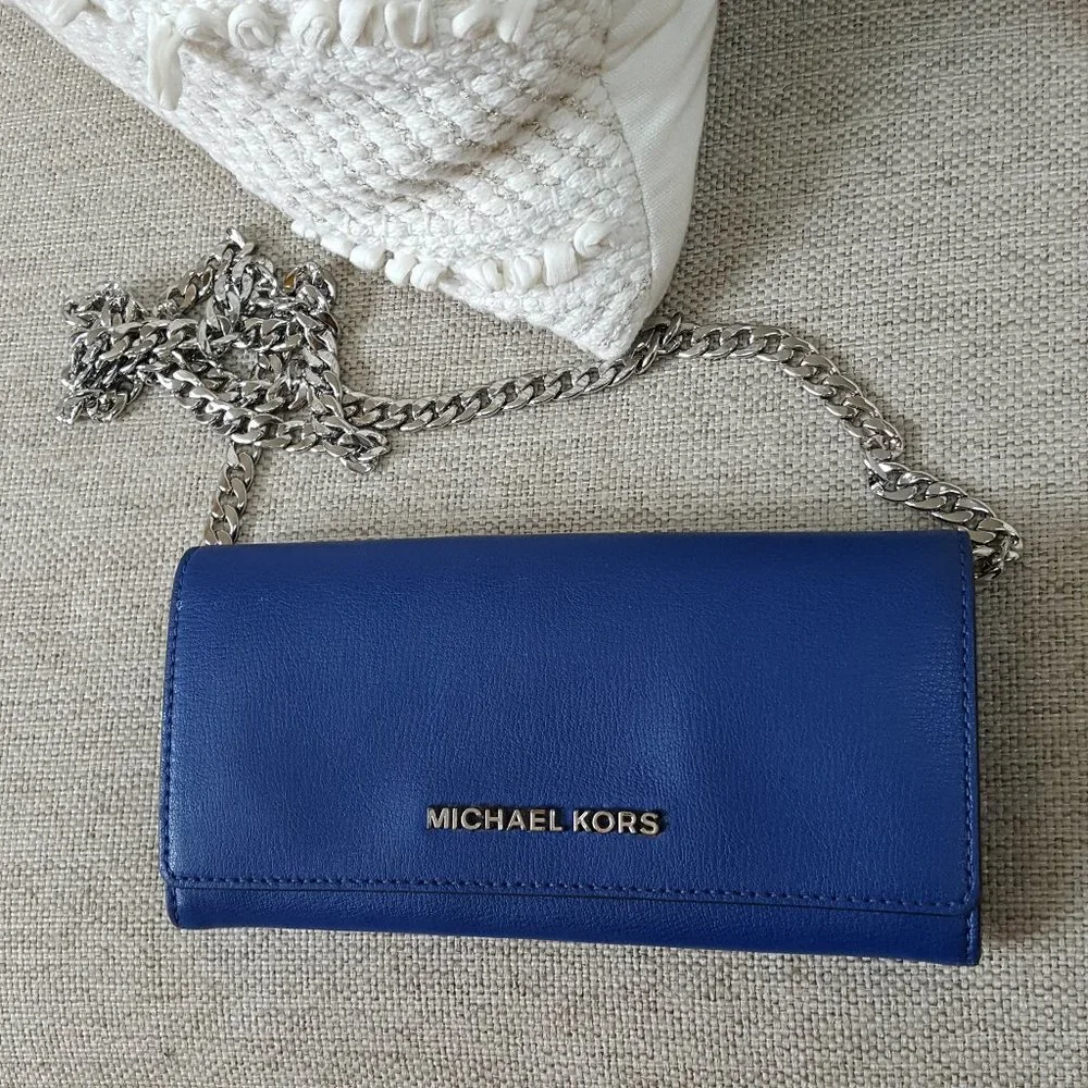 MICHAEL KORS Blue WALLET W/CHAIN